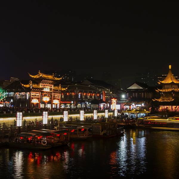Nanjing Travel Guide: Ming Walls, Republican Streets, Sacred Mountains & Local Life