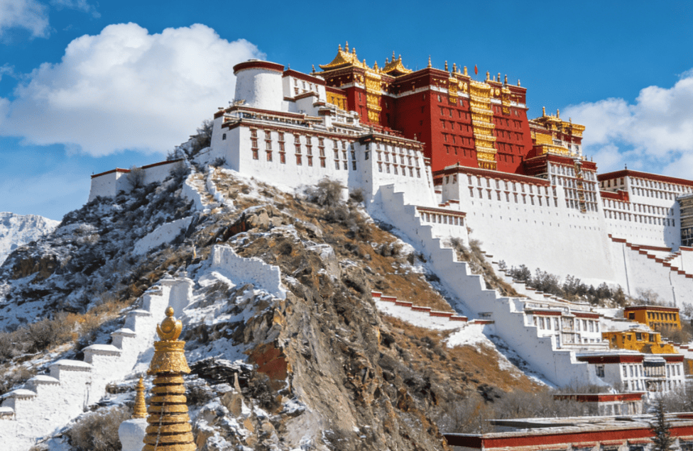 Tibetan Odyssey: A First-Time Traveler’s Interactive Guide to Exploring Lhasa, Monasteries & Himalayan Wonders